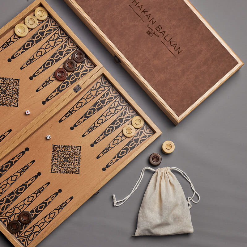 İsim ve Tarihli Deri Kaplama Kayın Tavla