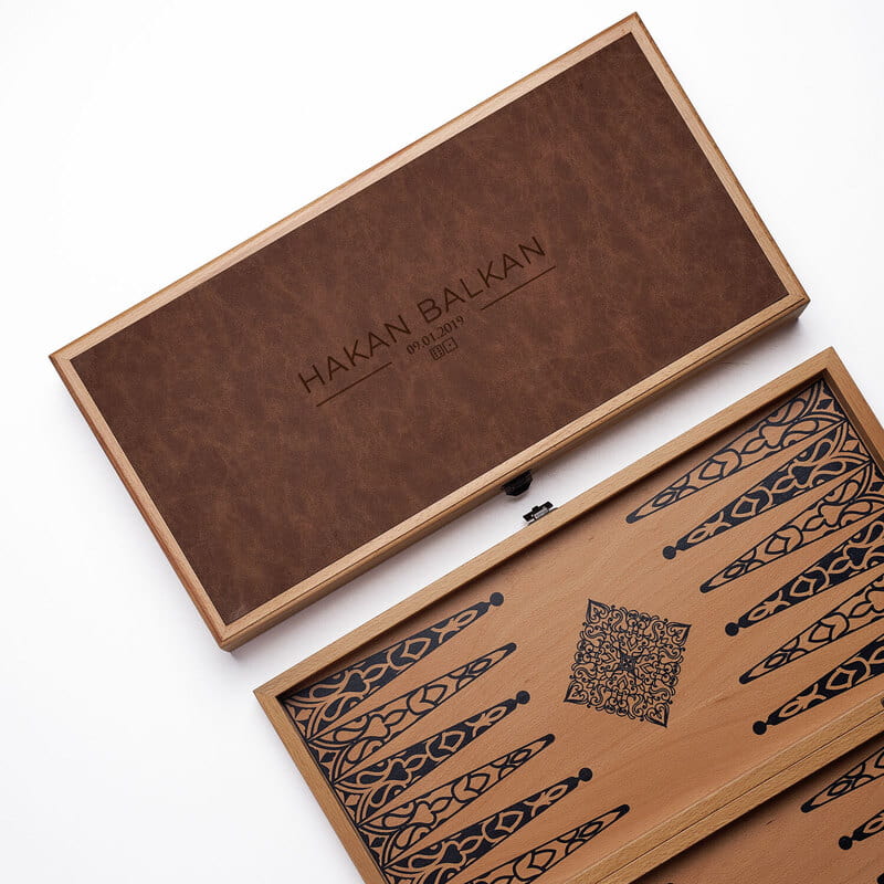 İsim ve Tarihli Deri Kaplama Kayın Tavla