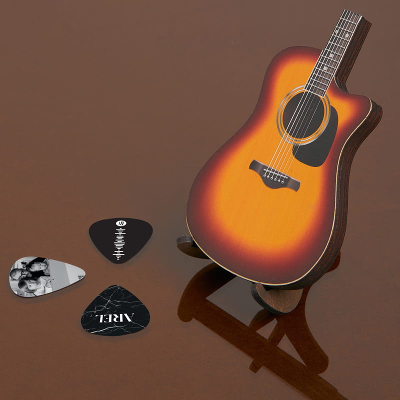 İsme Özel Fotoğraf ve Spotify QR Özelleştirmeli Gitar Pena Seti