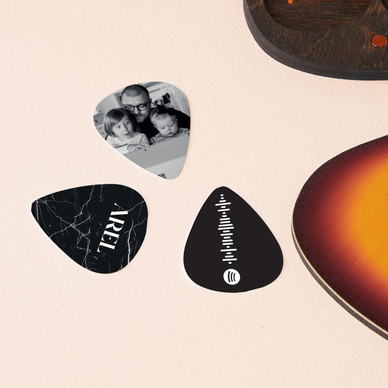 İsme Özel Fotoğraf ve Spotify QR Özelleştirmeli Gitar Pena Seti