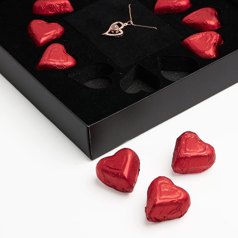 Kalpli Çikolatalı 100 Dilde Seni Seviyorum Kolye Seti