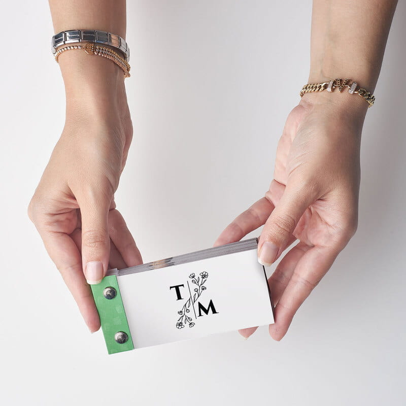 Kapak Harf Özelleştirmeli Çiftlere Hediye Hareketli Anı Kitabı