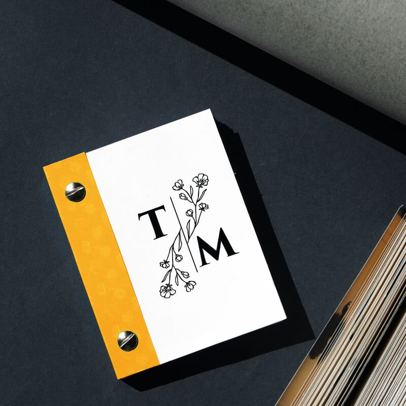 Kapak Harf Özelleştirmeli Çiftlere Hediye Hareketli Anı Kitabı