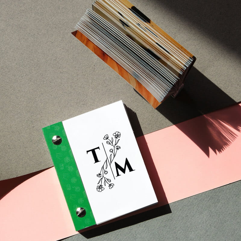 Kapak Harf Özelleştirmeli Çiftlere Hediye Hareketli Anı Kitabı