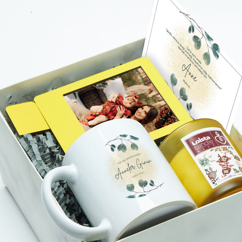 Kişiselleştirilebilir Fotoğraf Çerçeveli Anneler Günü Hediye Kutusu