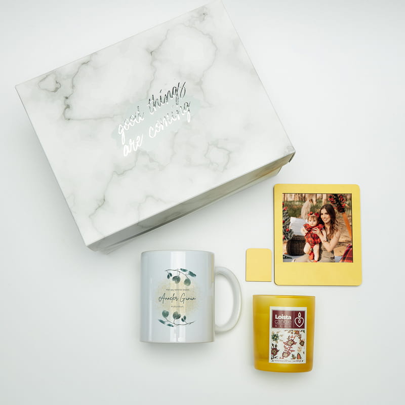 Kişiselleştirilebilir Fotoğraf Çerçeveli Anneler Günü Hediye Kutusu