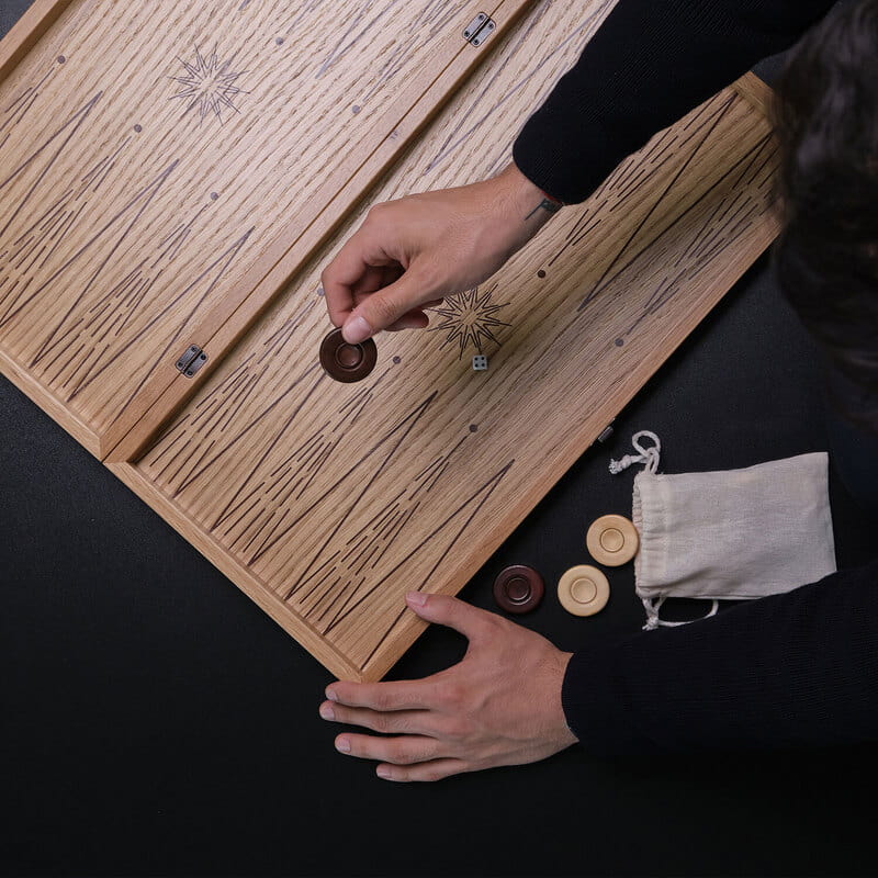 Kişiselleştirilebilir İsim ve Tarihli Premium Deri Kaplama Meşe Tavla Seti