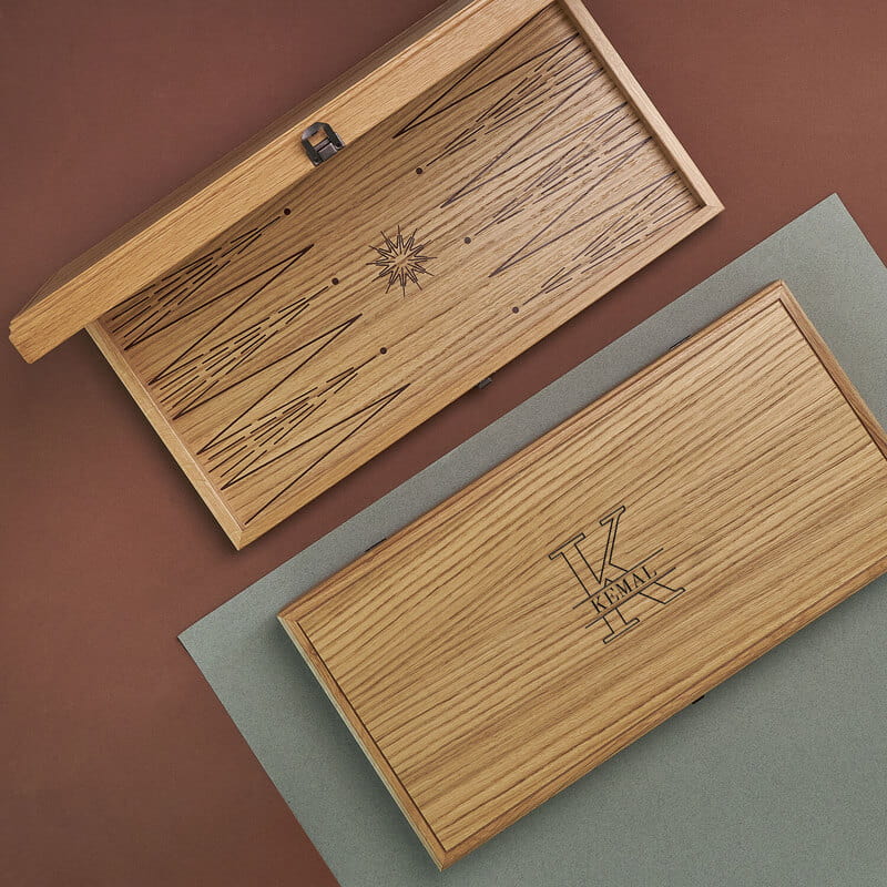 Monogram İsime Özel Fugalı Meşe Tavla