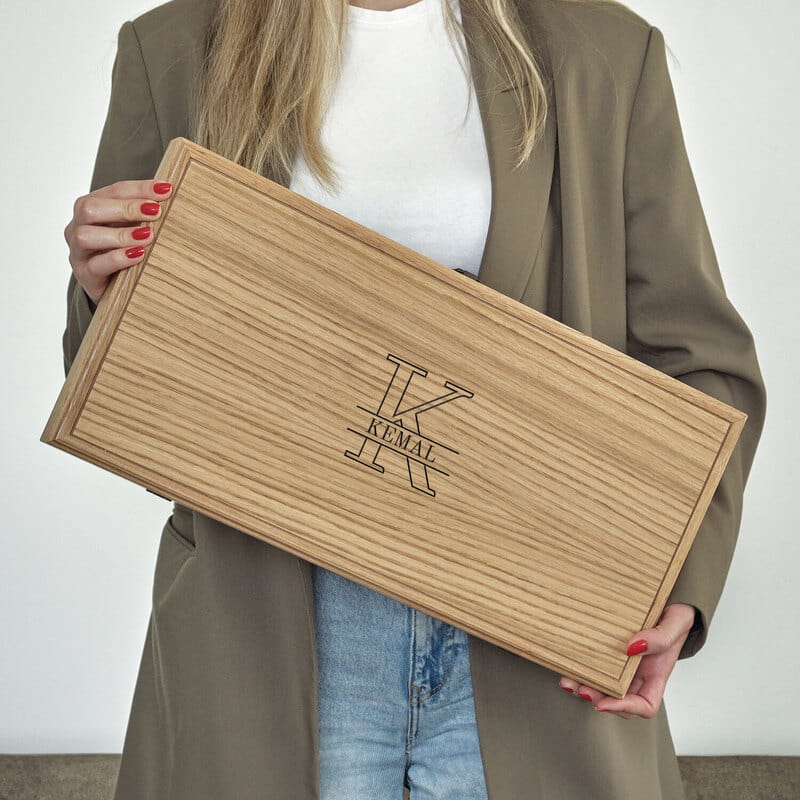 Monogram İsime Özel Fugalı Meşe Tavla