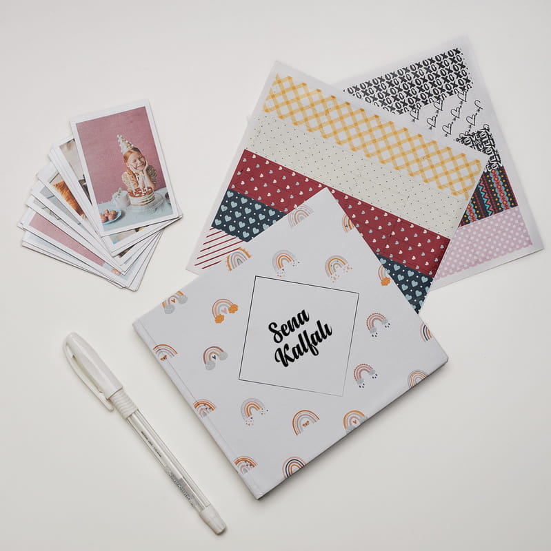 Rainbow İsme Özel Kapaklı Anı Albümü - 35 Fotoğraf Baskı