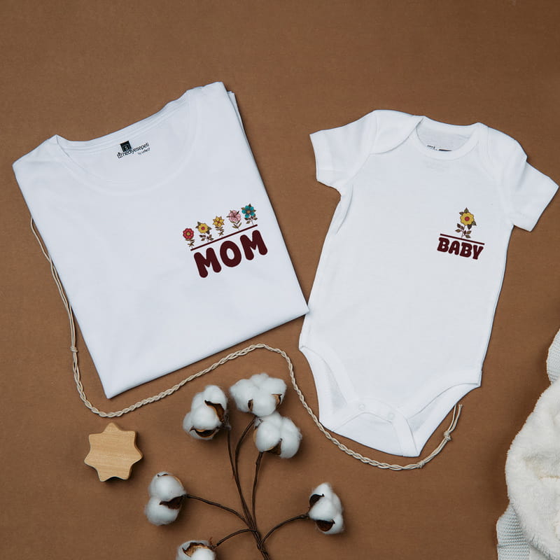 Renkli Çiçekler Yeni Doğan Anne Bebek Kombini