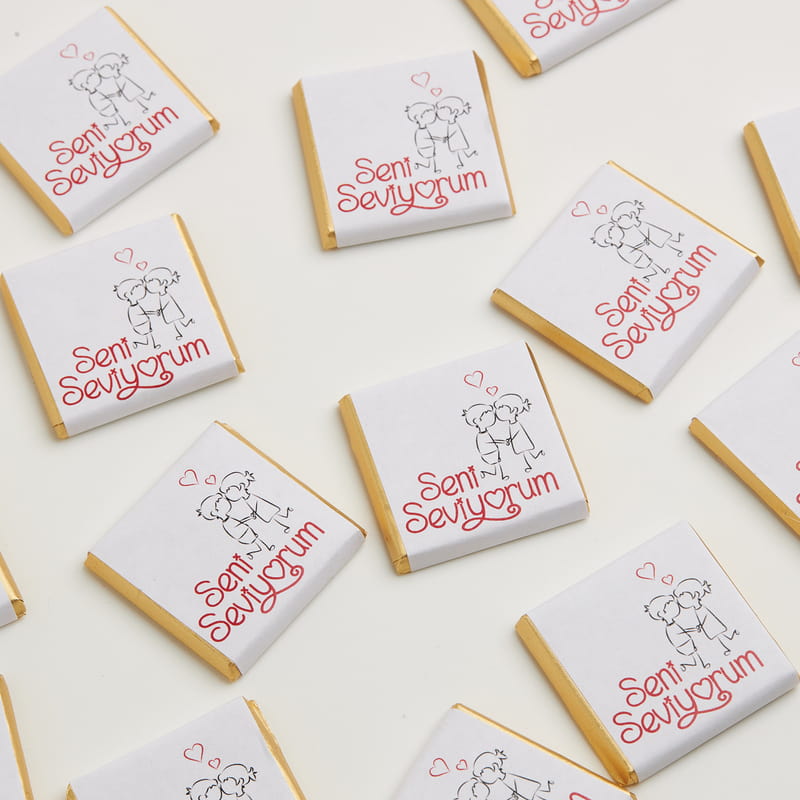 Sevgiliye Doğum Günü Hediyesi Kalp Kutulu Sepet