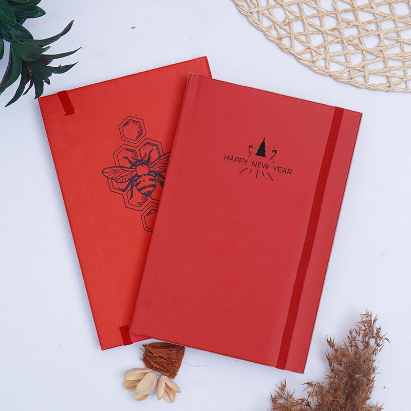 Ahşap Kutulu Yılbaşı Defter Kalem Çam Ağacı Fincan Kahve Mum Hediye Kutusu