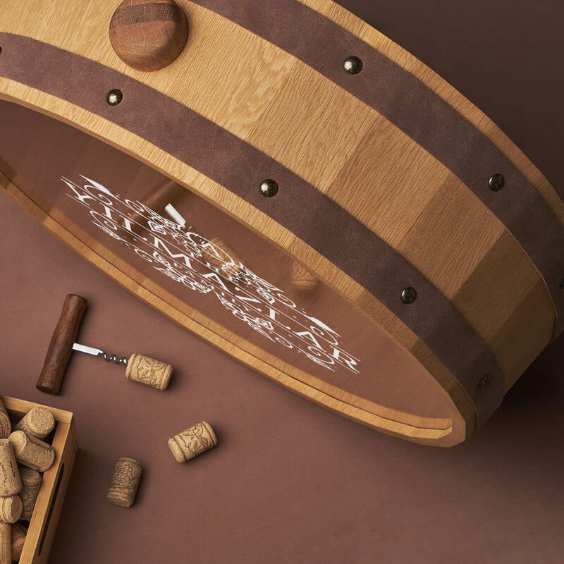 Aile İsmi Motifli Dekoratif Fıçı Şarap Tıpası Saklama Kutusu