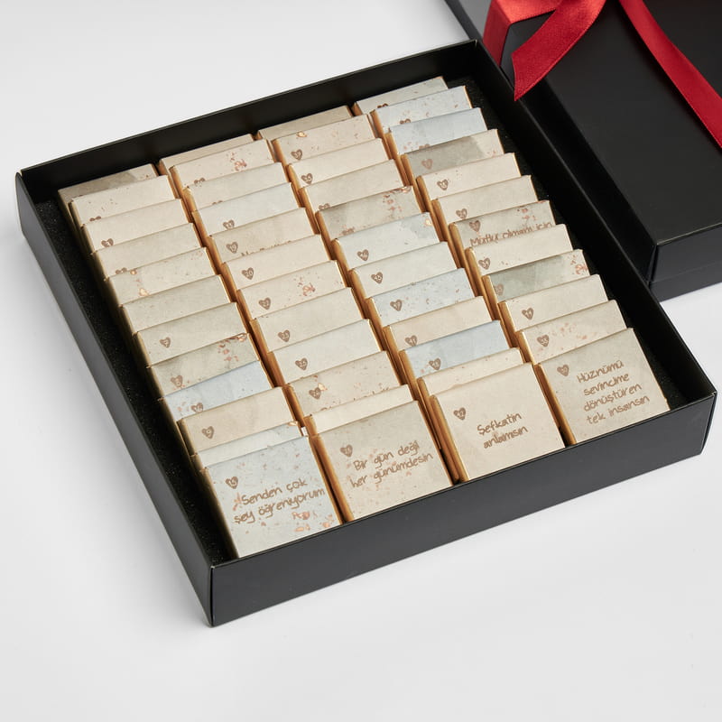 Anne 48 Adet Sevgi Mesajlı Çikolata