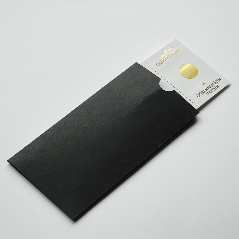 Anne Babadan Tatil Hediyesi Kazı Kazan Bilet