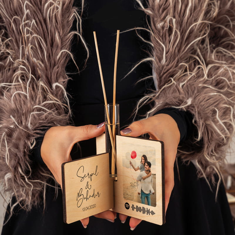 Aşkına Şarkını Gönder Sevgiliye Hediye Oda Kokusu