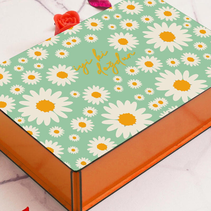 Bir Demet Mutluluk: Papatya Temalı Doğum Günü Kutusu