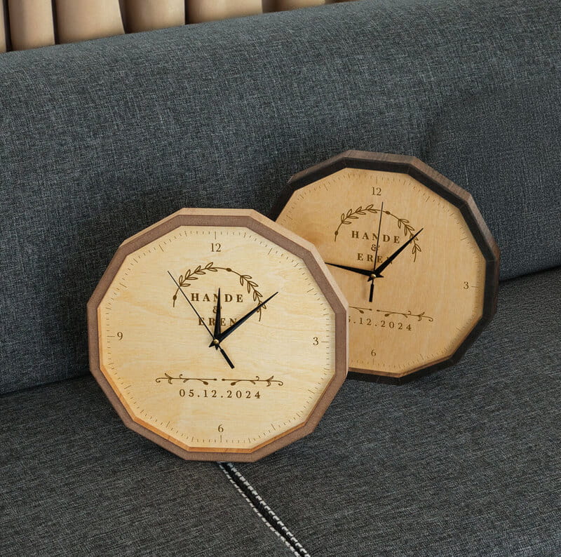 Çiftlere Özel Ahşap Dekoratif Duvar Saati