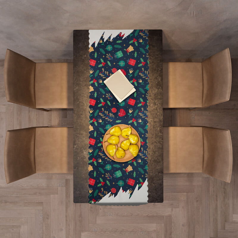 Çiftlere Özel İsimli Yeni Yıl Masa Örtüsü Runner