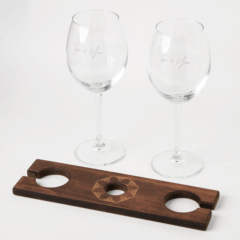 Çiftlere Özel Kişiselleştirilebilir 2'li Şarap Kadehi ve Standı