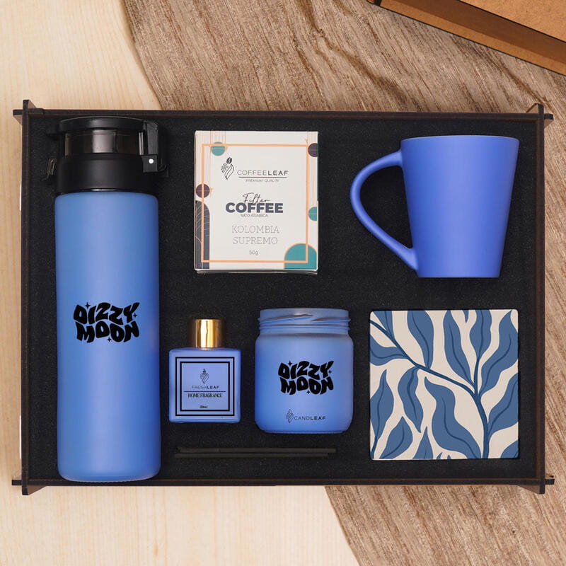 Dizzy Moon, Geceye Eşlik Eden Hediye Kutusu