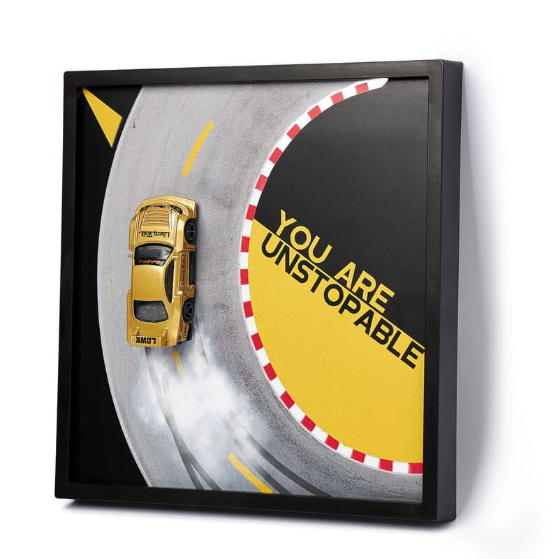 Drift Temalı Dekoratif Oyuncak Arabalı Çerçeve