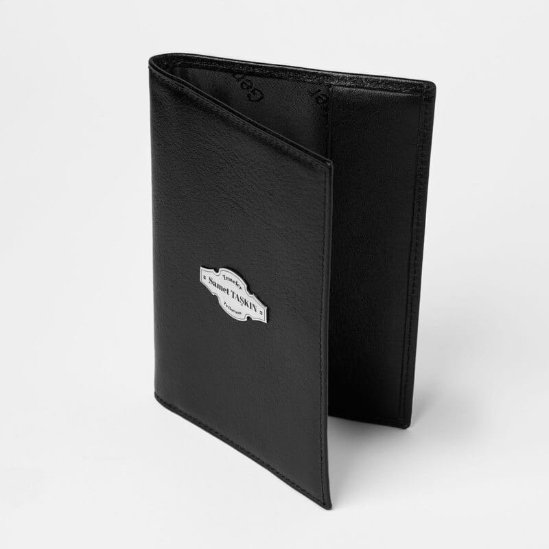 Gümüş Armalı İsme Özel Deri Pasaport Cüzdanı