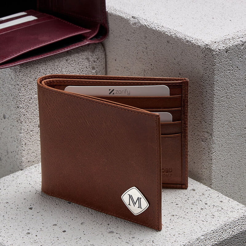 Gümüş Harf İşlemeli Vintage Deri Cüzdan