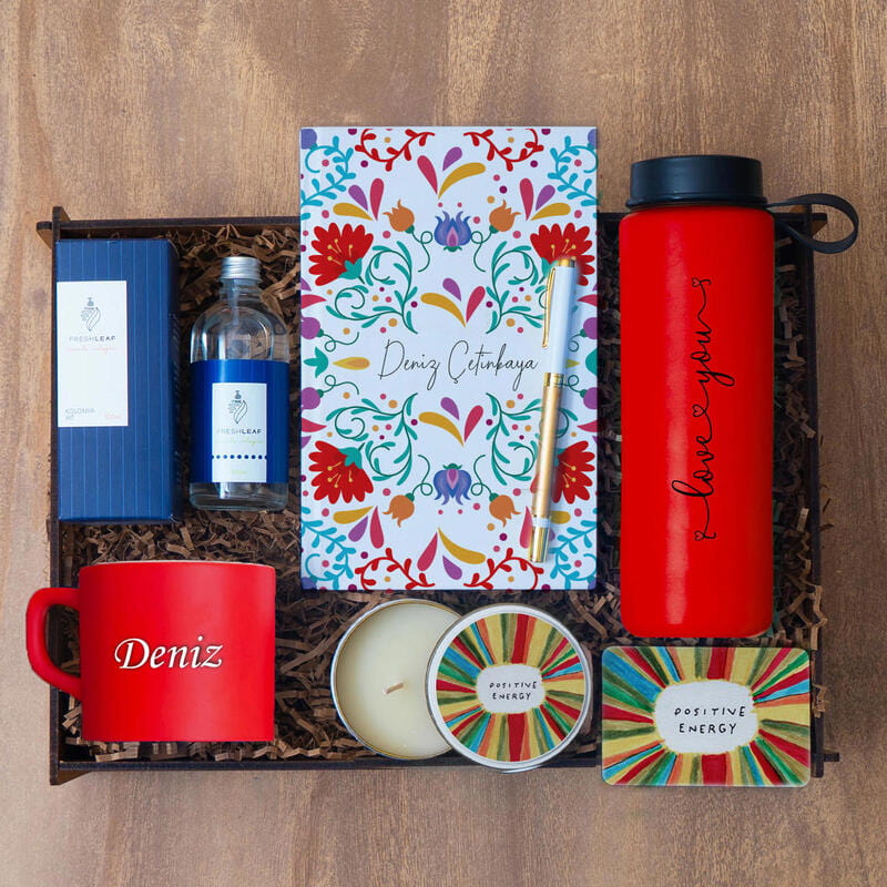 Güne Enerjik Başla: Sevgi Temalı Hediye Kutusu