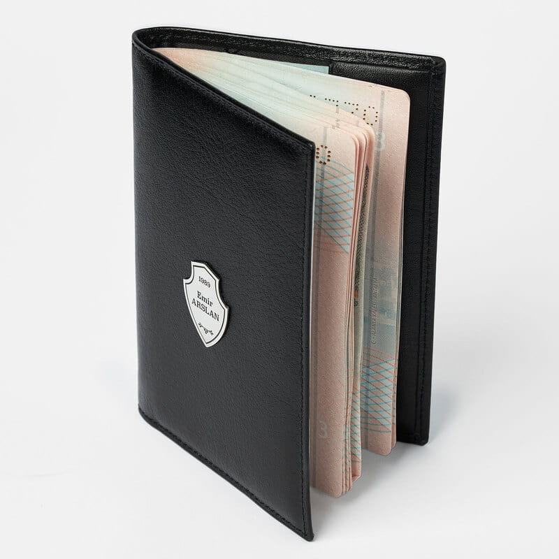 İsme Özel Gümüş Arma Tasarımlı Deri Pasaportluk