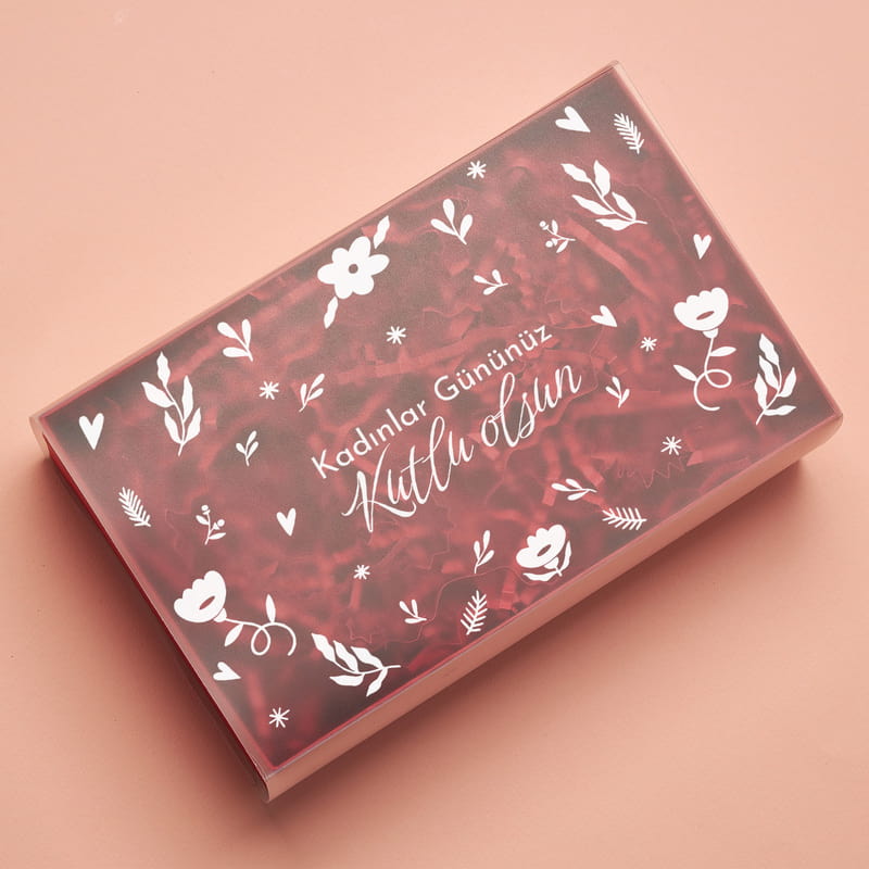Kadınlar Gününüz Kutlu Olsun Hediye Kutusu