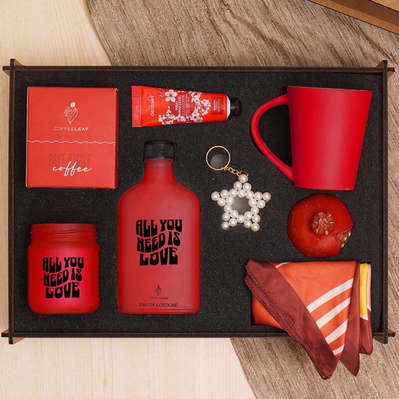 Kadınlara Özel Kırmızı Renkli Premium Hediye Seti