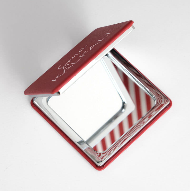 Kapak İsim Yazılı Kırmızı El Aynası