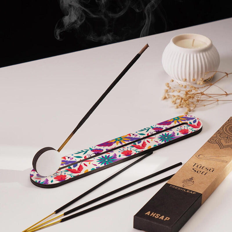 Kişiye Özel Çiçek Tasarımlı Hediye Kutusu