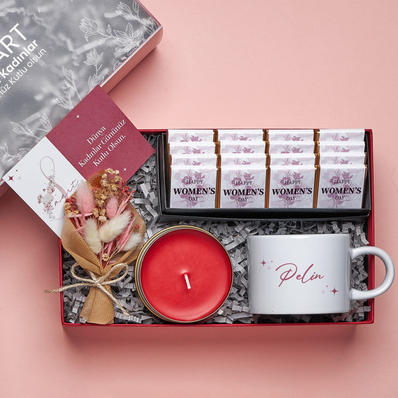 Kişiye Özel Kadınlar Günü Hediye Kutusu