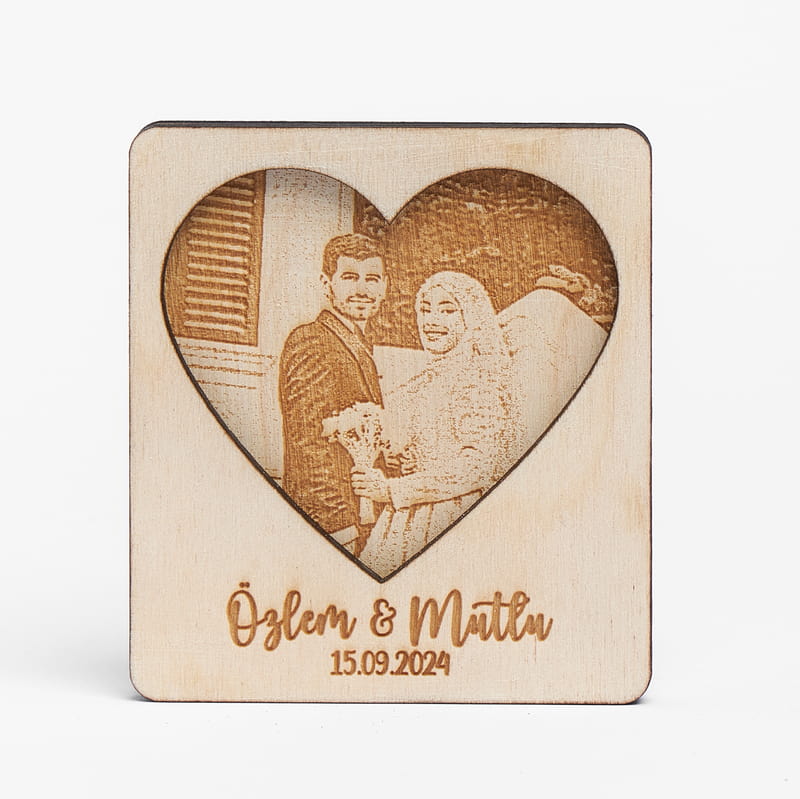 Kişiye Özel Kalp Detaylı Ahşap Magnet