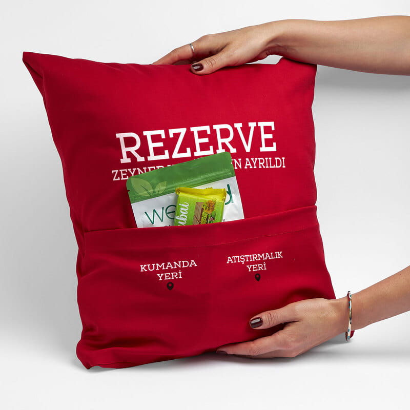 Kişiye Özel Kumanda ve Atıştırmalık Cepli Esprili Yastık