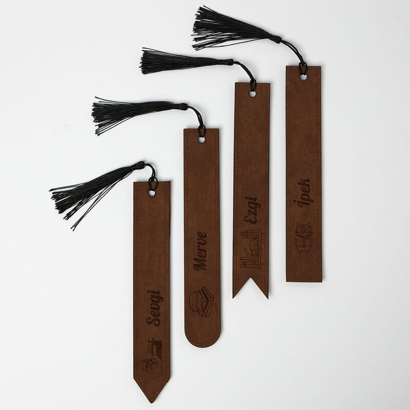 Kitap Kurdu Kedi İsimli 4'lü Deri Kitap Ayracı