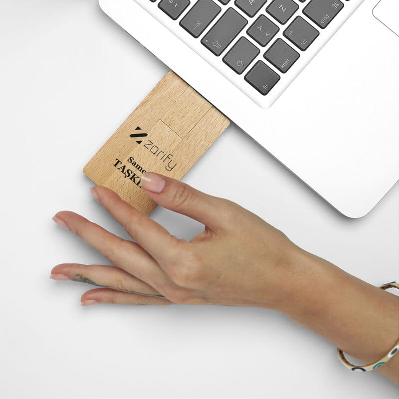 Marka Logo ve İsim Baskılı 32GB USB Bellek