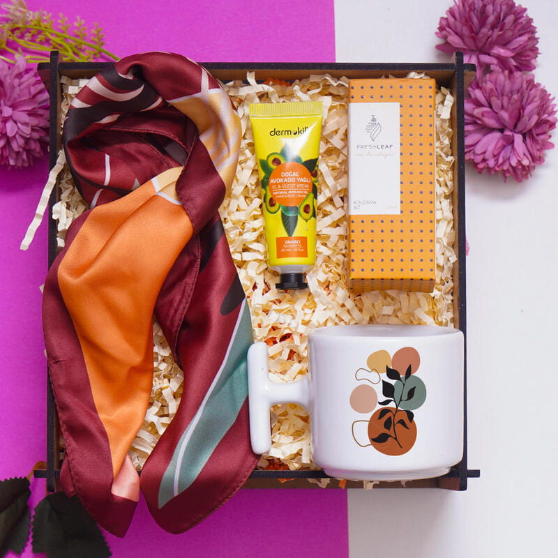 Minimal Tasarımlı Dekoratif Ahşap Kutu Kadın Fular El Kremi Kolonya Fincan Hediye Kutusu