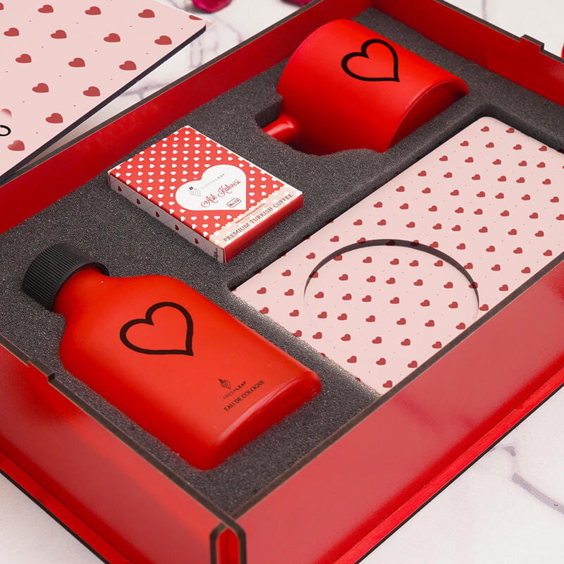 Özel Kutusunda Çiftlere Özel Sunumlu Fincan Kolonya AŞK Kahvesi Hediye Kutusu