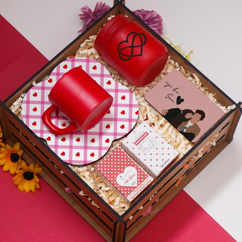 Özel Kutusunda Sevgililer Günü Tasarımlı Fincan Kokulu Mum AŞK Kahvesi Magnet Hediye Kutusu