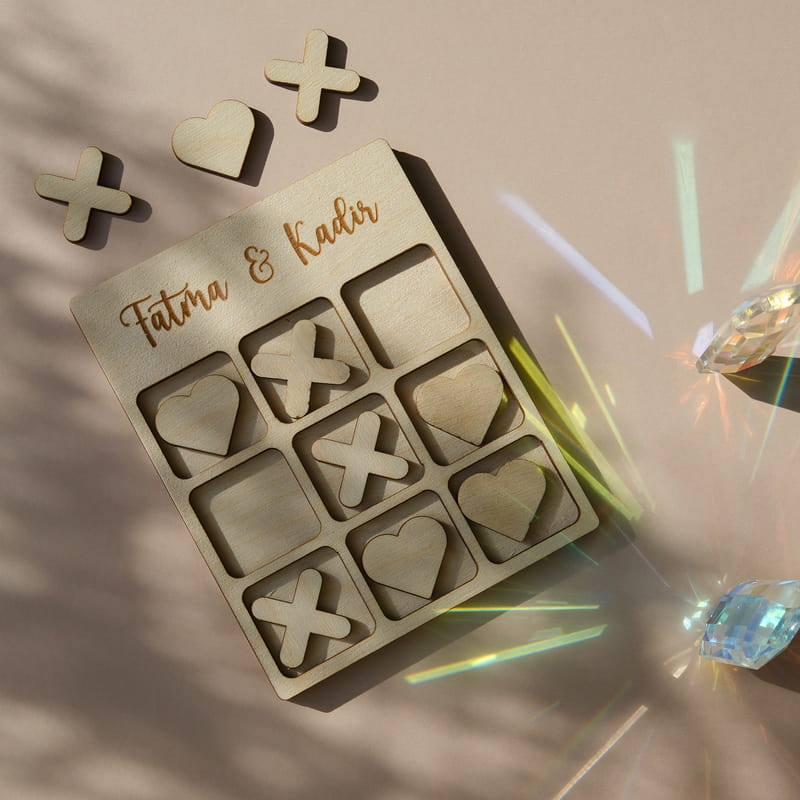 Sevgili İsimli Ahşap 3x3 Tic Tac Toe Oyunu