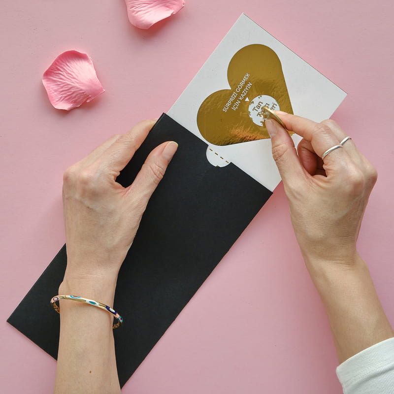 Sevgiliye Aktivite Hediyesi Kazı Kazan Bilet