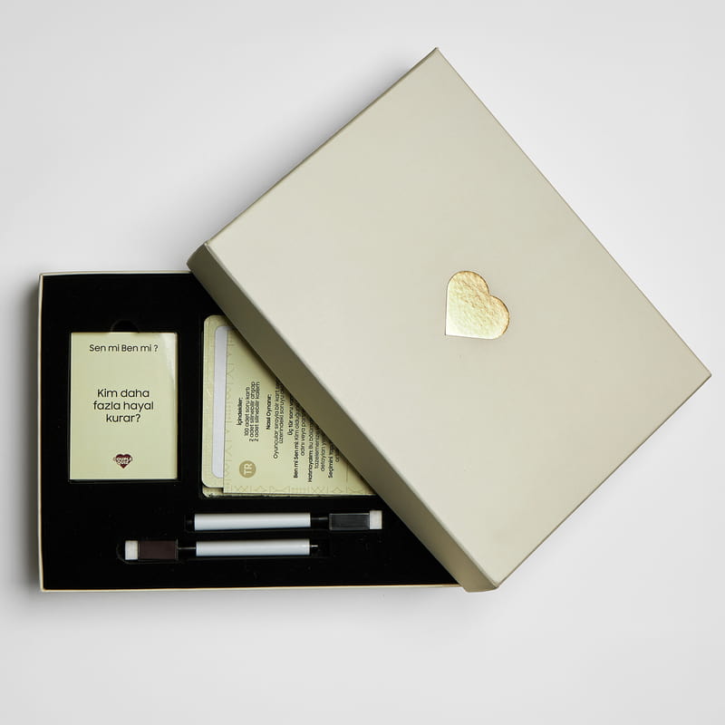 Sevgiliye Eğlenceli Soru Cevap Aktivite Kutusu