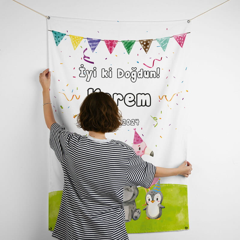 Sevimli Dostlar İsimli Doğum Günü Pankartı - 95 x 145 cm