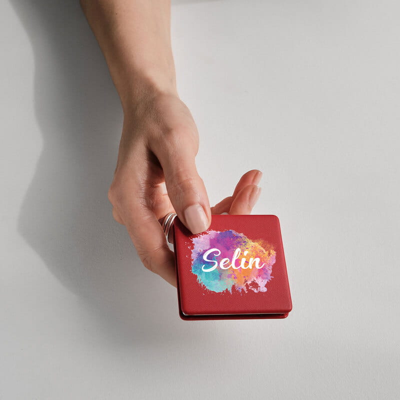 Suluboya İsimli Kırmızı El Aynası