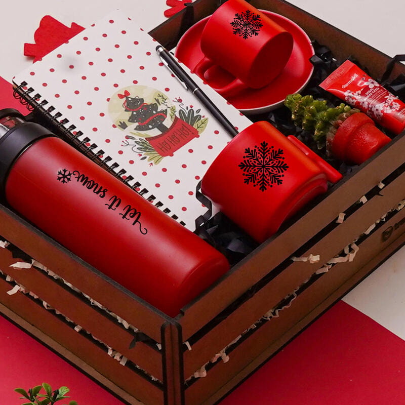 Yeni Yıl Cam Suluk Fincanı Defter Kalem Mum El Kremi Yılbaşı Hediye Kutusu