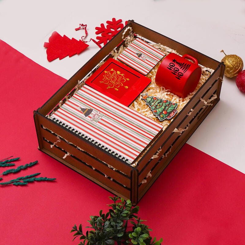 Yeni Yıl Tasarımlı Ahşap Defter Kupa Bardak Çerçeve Hediye Kutusu